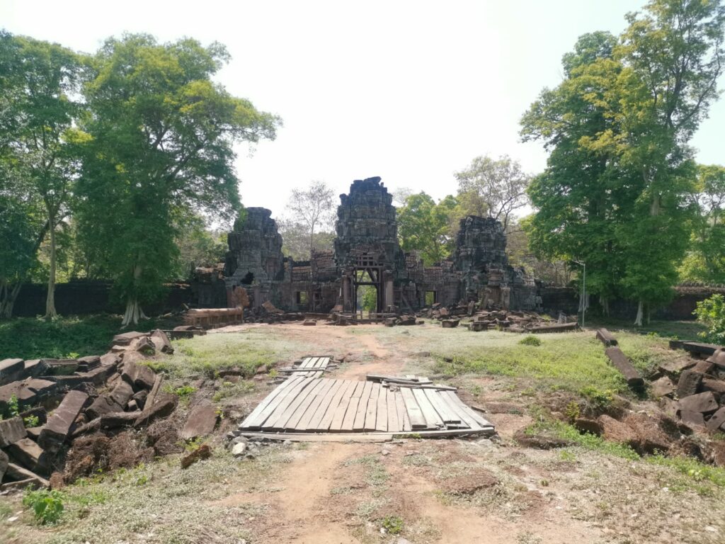 antike Brücke und Dharmasala